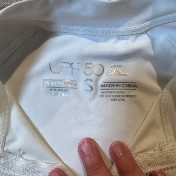 Costa Azul Juniors Rash Guard Small White Floral UPF 50 Long Sleeve Swim Shirt S - Picture 3 of 4